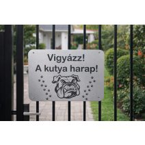 Egyedi Táblák